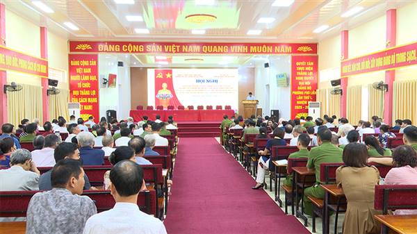 Phường Phù Liễn phối hợp với Công an thành phố triển khai kế hoạch và ký cam kết xây dựng địa bàn phường Phù Liễn không ma túy; lắng nghe ý kiến phản ánh của cấp ủy, chính quyền, nhân dân về tình hình an ninh trật tự và lực lượng công an phường năm 2025