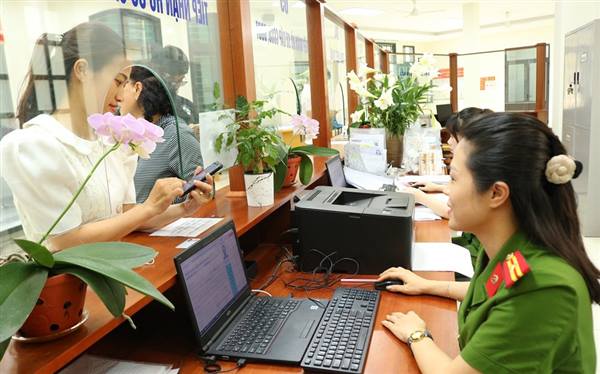 Thủ tục điều chỉnh thông tin trong Cơ sở dữ liệu quốc gia về dân cư theo đề nghị của công dân