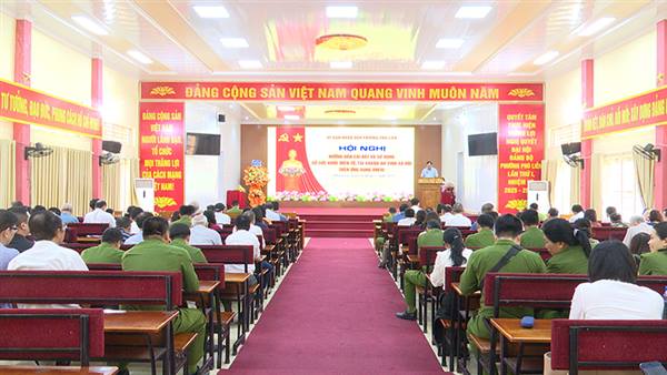 Hội nghị hướng dẫn cài đặt, sử dụng sổ sức khỏe điện tử, tài khoản an sinh xã hội trên ứng dụng VNeID