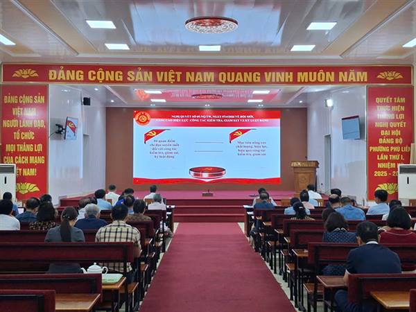 Phường Phù Liễn tham dự hội nghị trực tuyến toàn quốc phổ biến, quán triệt và triển khai thực hiện Nghị quyết về đổi mới, nâng cao hiệu lực công tác kiểm tra, giám sát và kỷ luật đảng; Chương trình hành động thực hiện Nghị quyết Đại hội XIV của Đảng của ngành Kiểm tra Đảng; Quy định về công tác kiểm tra, giám sát, kỷ luật của Đảng