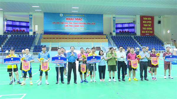 Ban Tuyên giáo và Dân vận Thành ủy, Liên đoàn lao động thành phố, Sở Y tế thành phố, phường Phù Liễn và bệnh viện Kiến An thi đấu giao lưu thể thao chào mừng các ngày lễ lớn trong tháng 4, tháng 5 và Lễ hội Hoa Phượng Đỏ - Hải Phòng năm 2026