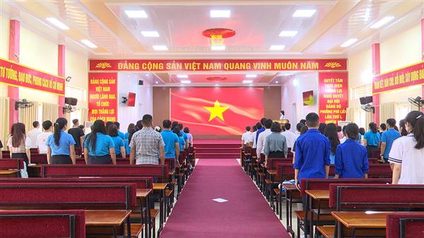 Khai giảng lớp Bồi dưỡng nhận thức về Đảng khóa 03 dành cho quần chúng ưu tú và đoàn viên công đoàn 2 phường