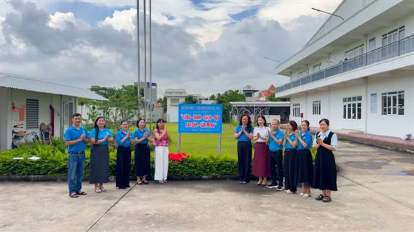 Gắn biển mô hình doanh nghiệp “Sáng - Xanh - Sạch - Đẹp - An toàn - Văn minh” năm 2026 tại chi nhánh Công ty TNHH Seidenticker Việt Nam tại Hải Phòng