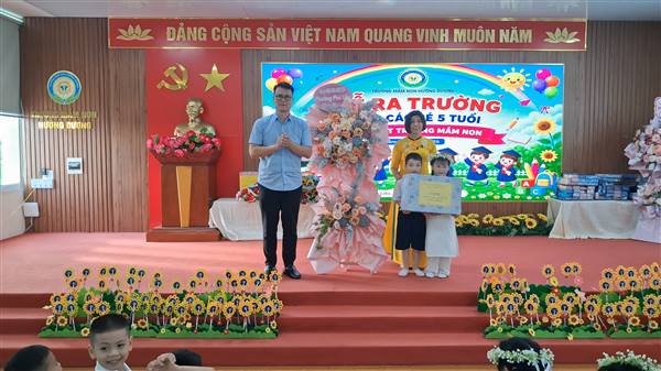 Trường Mầm non Hướng Dương tổ chức chương trình vui Tết thiếu nhi 1/6 và lễ ra trường cho trẻ 5 tuổi – Tạm biệt trường mầm non” năm học 2025-2026