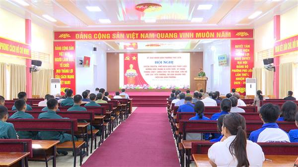 Hơn 100 tiểu thương, hộ dân xung quanh chợ trên địa bàn phường Phù Liễn tham gia hội nghị tuyên truyền, hướng dẫn kiến thức, kỹ năng phòng cháy, chữa cháy và cứu nạn, cứu hộ
