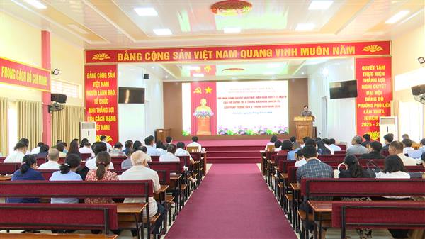 Chuyển đổi số phải gắn với sản phẩm và kết quả cụ thể; đẩy mạnh phong trào Bình dân học vụ số, nâng cao kỹ năng số cho cán bộ và Nhân dân