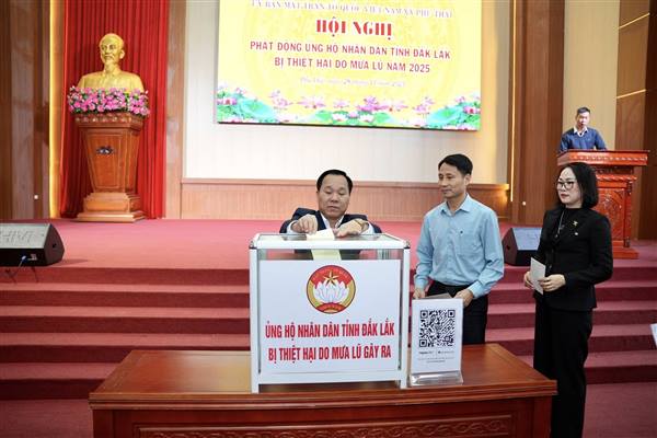 Xã Phú Thái phát động toàn dân ủng hộ Đắk Lắk khắc phục thiệt hại do mưa lũ.