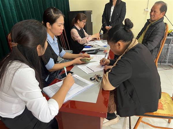 Xã Phú Thái chi trả tiền bồi thường GPMB dự án đầu tư nút giao liên thông kết nối quốc lộ 17B với quốc lộ 5, đường sắt Hà Nội – Hải Phòng.