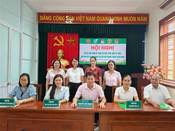 Ký kết hợp đồng uỷ thác giữa Phòng Giao dịch ngân hàng CSXH Kim Thành và 04 tổ chức chính trị xã hội xã Phú Thái