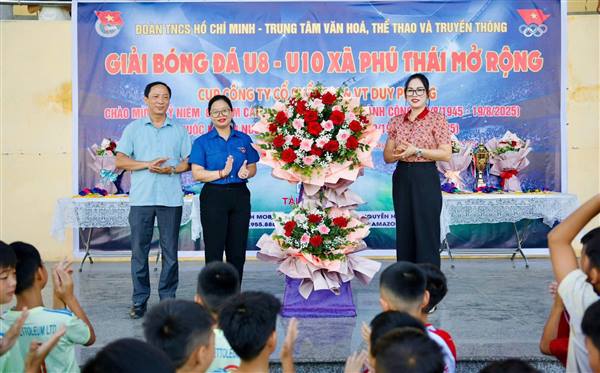 Đoàn TNCS Hồ Chí Minh xã Phú Thái phối hợp cùng Trung tâm Văn hóa, Thể thao và Truyền thông tổ chức Giải bóng đá U8 – U10 xã Phú Thái mở rộng, tranh Cúp Công ty Cổ phần Thương mại và Dịch vụ Duy Phong