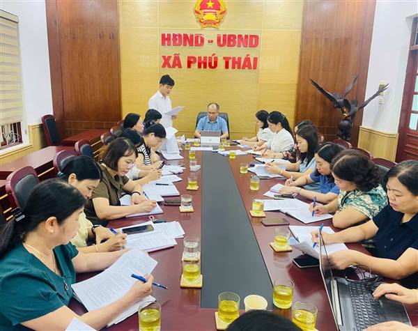 UBND xã Phú Thái tổ chức buổi làm việc với các trường học trên địa bàn, triển khai nhiệm vụ năm học 2025-2026