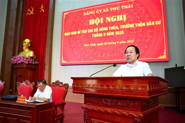 Thường trực Đảng ủy tổ chức giao ban Bí thư Chi, Đảng bộ trực thuộc