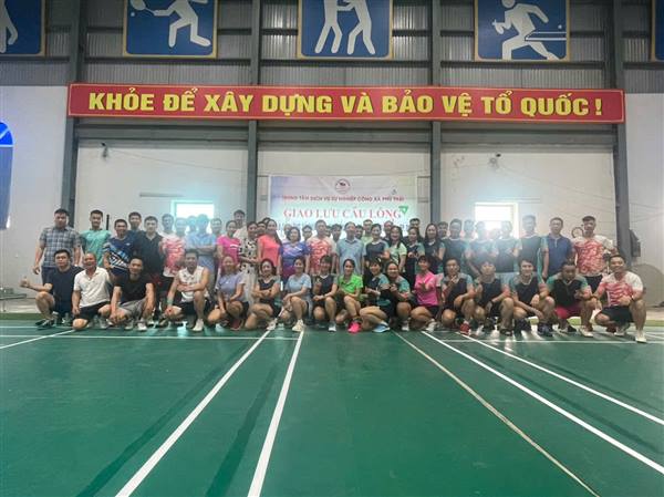 xã Phú Thái tổ chức chương trình giao lưu cầu lông giữa các câu lạc bộ: CLB Bình Minh Hà Nội, CLB xã Phú Thái và CLB phường Cửa Ông. Chào mừng Lễ hội Hoa Phượng Đỏ và các ngày lễ lớn của đất nước trong tháng 5 lịch sử.
