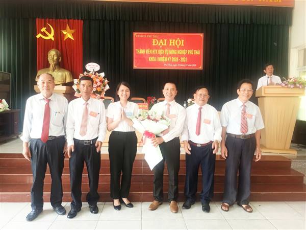 Hợp tác xã (HTX) Dịch vụ nông nghiệp Phú Thái long trọng tổ chức Đại hội thành viên khóa I, nhiệm kỳ 2026 - 2031. Đây là sự kiện có ý nghĩa quan trọng, đánh dấu bước phát triển mới trong công tác đổi mới, củng cố và nâng cao hiệu quả hoạt động kinh tế tập thể trên địa bàn xã.