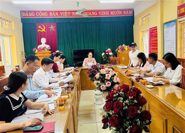 Ủy ban MTTQ Việt Nam xã Phú Thái tổ chức giám sát công tác đảm bảo an toàn vệ sinh thực phẩm tại Trường Mầm non Kim Anh và Trường Mầm non Phúc Thành 