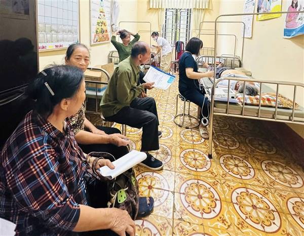 Trạm Y tế xã Phú Thái, TP. Hải Phòng phối hợp cùng đoàn khám thuộc Trung tâm Y tế Kim Thành tổ chức ra quân thực hiện chiến dịch truyền thông và khám sức khỏe định kỳ đợt 1 cho người cao tuổi năm 2026 tại 3 thôn Dưỡng Thái Bắc, Dưỡng Thái Trung và Dưỡng Thái Nam.