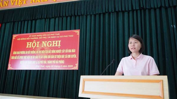 Hội đồng bồi thường, hỗ trợ tái định cư (HĐBT, HT, TĐC) xã Phú Thái tổ chức hội nghị công khai phương án bồi thường, hỗ trợ diện tích nông nghiệp, cây cối hoa màu trên đất để giải phóng mặt bằng, thực hiện dự án đầu tư xây dựng Khu dân cư Thiện Đáp, xã Kim Xuyên, huyện Kim Thành nay là xã Phú Thái, thành phố Hải Phòng. 