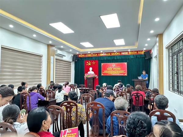 Hội Nông dân xã Phú Thái đã tổ chức Hội nghị sơ kết công tác Hội và phong trào nông dân 6 tháng đầu năm, triển khai phương hướng, nhiệm vụ 6 tháng cuối năm 2026; Công bố các quyết định về tổ chức, cán bộ chị hội sau sắp xếp thôn