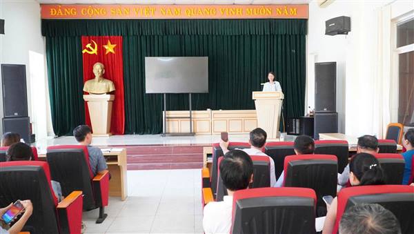 Hội đồng Bồi thường, Hỗ trợ và Tái định cư xã tổ chức hội nghị kiểm kê, rà soát, xác định diện tích và nguồn gốc sử dụng đất khi Nhà nước thu hồi đất để thực hiện Dự án xây dựng một số đoạn đường gom phía Bắc Quốc lộ 5 trên địa bàn huyện Kim Thành, tỉnh Hải Dương cũ, (nay xã Phú Thái, thành phố Hải Phòng).