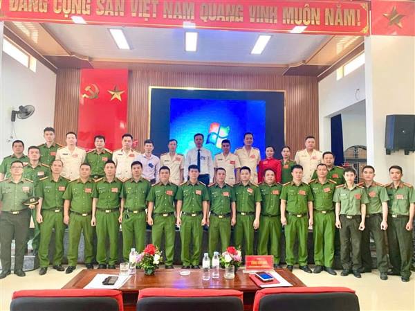 ĐẠI HỘI ĐẢNG BỘ CÔNG AN XÃ QUYẾT THẮNG LẦN THỨ NHẤT (NHIỆM KỲ 2025 - 2030) 