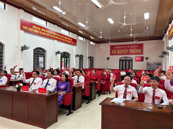 ĐẠI HỘI CHI BỘ UBND XÃ QUYẾT THẮNG LẦN THỨ NHẤT, NHIỆM KỲ 2025–2030 