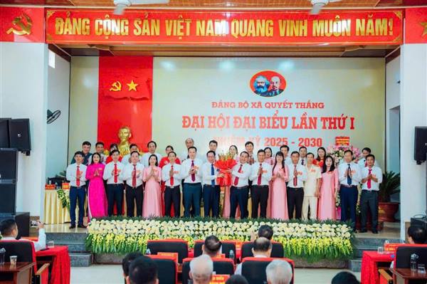 Đảng bộ xã Quyết Thắng long trọng tổ chức phiên chính thức Đại hội đại biểu lần thứ nhất, nhiệm kỳ 2025 - 2030.