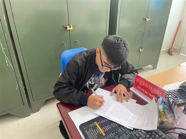 Thanh niên xã Quyết Thắng tiếp tục viết đơn tình nguyện tham gia nhập ngũ năm 2026