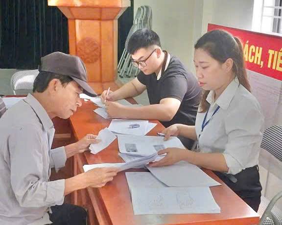 Xã Quyết Thắng tiếp tục triển khai mô hình "Trung tâm Phục vụ hành chính công lưu động"