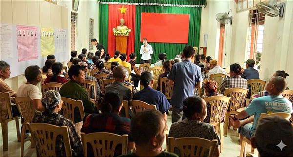 Trung tâm dịch vụ sự nghiệp công xã Quyết Thắng tổ chức tuyên truyền các biện pháp phòng chống bệnh dại trên dàn chó mèo cho các hộ nuôi trên địa bàn thôn.