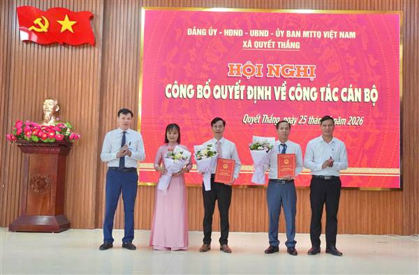 Xã Quyết Thắng tổ chức Hội nghị công bố các quyết định về công tác cán bộ