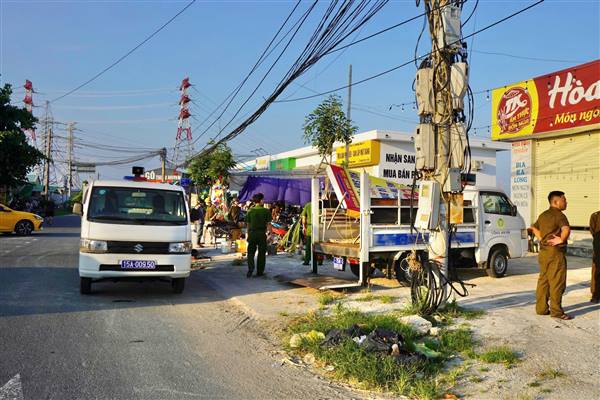 Xã Quyết Thắng ra quân giải tỏa hành lang giao thông, xây dựng tuyến quốc lộ 10 an toàn