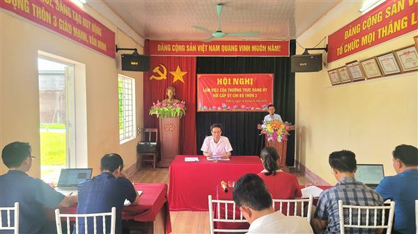 Thường trực Đảng ủy Tân An làm việc với cấp ủy Chi bộ thôn 3