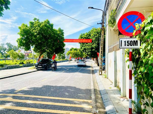 BỔ SUNG THÊM BIỂN BÁO GIAO THÔNG TRÊN TUYẾN ĐƯỜNG BÁ LIỄU