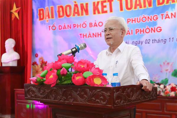 TRƯỞNG BAN NỘI CHÍNH THÀNH UỶ HẢI PHÒNG DỰ NGÀY HỘI “ĐẠI ĐOÀN KẾT TOÀN DÂN TỘC” NĂM 2025 TẠI TỔ DÂN PHỐ BẢO THÁI 