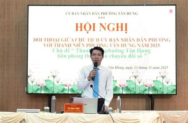 Đối thoại giữa Chủ tịch UBND phường với thanh niên hướng tới lực lượng trẻ tiên phong trong chuyển đổi số