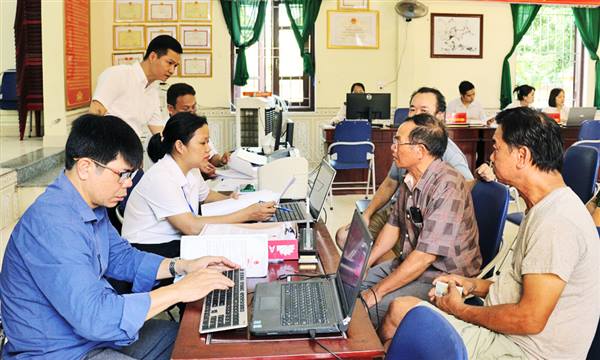 Phường Tân Hưng sẽ hỗ trợ nhân dân thực hiện thủ tục hành chính tại các Nhà văn hóa Tổ dân phố