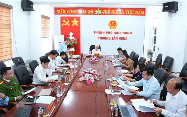 Trưởng Ban Nội chính Thành ủy Nguyễn Đình Chuyến dự Hội nghị kiểm điểm, đánh giá xếp loại tập thể, cá nhân  Ban Thường vụ Đảng ủy phường Tân Hưng