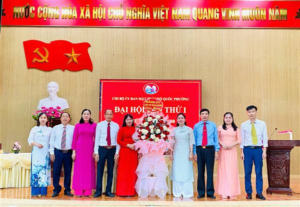 ĐỒNG LOẠT TỔ CHỨC CÁC ĐẠI HỘI CHI BỘ LẦN THỨ NHẤT THUỘC ĐẢNG UỶ PHƯỜNG.