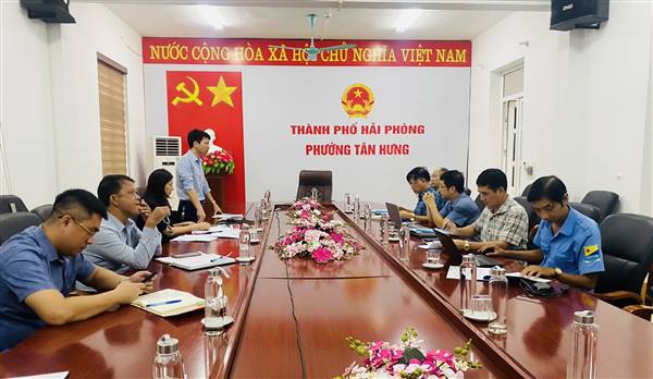 CHI CỤC QUẢN LÝ TÀI NGUYÊN NƯỚC VÀ PHÒNG CHỐNG THIÊN TAI LÀM VIỆC VỚI PHƯỜNG TÂN HƯNG.