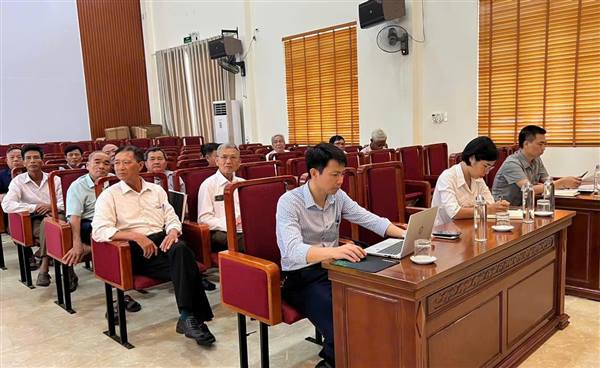 PHƯỜNG TÂN HƯNG TẬP HUẤN TRIỂN KHAI THU THUẾ SỬ DỤNG ĐẤT PHI NÔNG NGHIỆP QUA ỨNG DỤNG ETAX MOBILE