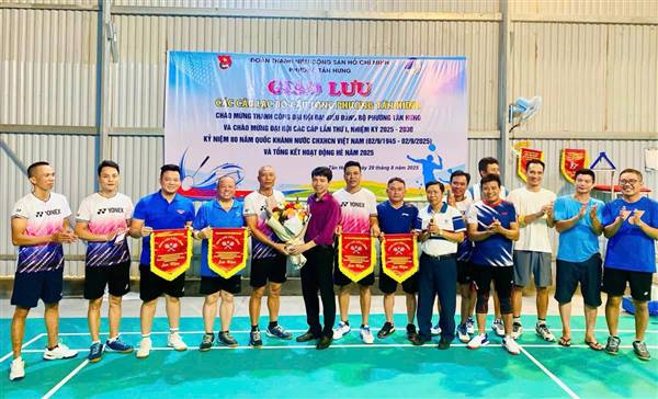 GIAO LƯU CẦU LÔNG CHÀO MỪNG KỶ NIỆM 80 NĂM QUỐC KHÁNH 2/9