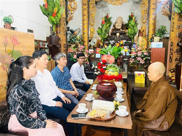 LÃNH ĐẠO PHƯỜNG TÂN HƯNG THĂM HỎI, ĐỘNG VIÊN CÁC CƠ SỞ PHẬT GIÁO NHÂN DỊP LỄ VU LAN