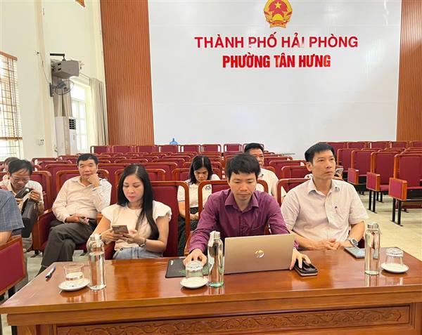 PHƯỜNG TÂN HƯNG THAM GIA LỚP BỒI  DƯỠNG CẬP NHẬT KIẾN THỨC, KỸ NĂNG ĐỐI VỚI CÁN BỘ LÃNH ĐẠO, QUẢN LÝ CẤP XÃ, PHƯỜNG