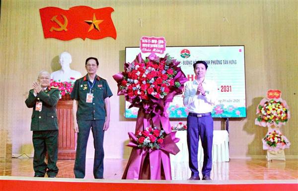 Hội Truyền thống Trường Sơn đường Hồ Chí Minh phường Tân Hưng phát huy truyền thống anh hùng, phẩm chất Bộ đội Cụ Hồ 