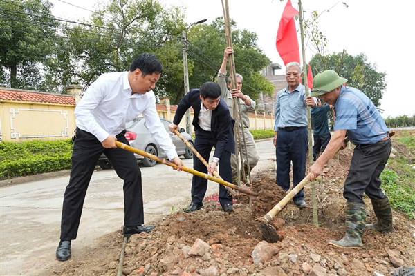 Phường Tân Hưng tổ chức Tết trồng cây Xuân Bính Ngọ 2026