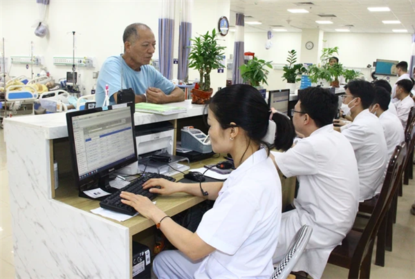 Triển khai thực hiện Nghị quyết số 21/2026/NQ-CP của Chính phủ về cắt giảm, đơn giản hóa điều kiện kinh doanh, TTHC và phân cấp thẩm quyền thực hiện TTHC  trong lĩnh vực y tế