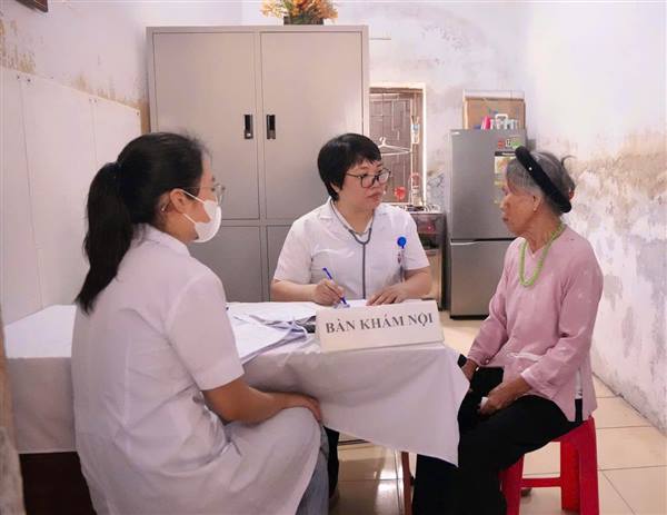 Khám sức khỏe định kỳ miễn phí cho người cao tuổi: Hành động thiết thực chăm lo sức khỏe cộng đồng 