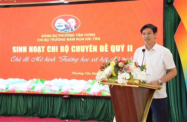 ĐỒNG CHÍ BÍ THƯ ĐẢNG ỦY PHƯỜNG DỰ SINH HOẠT CHUYÊN ĐỀ TẠI CHI BỘ TRƯỜNG MẦM NON HẢI TÂN