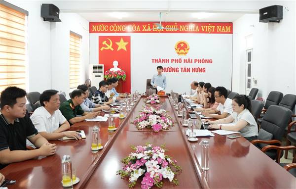 UBND phường Tân Hưng họp phiên thường kỳ tháng 6 