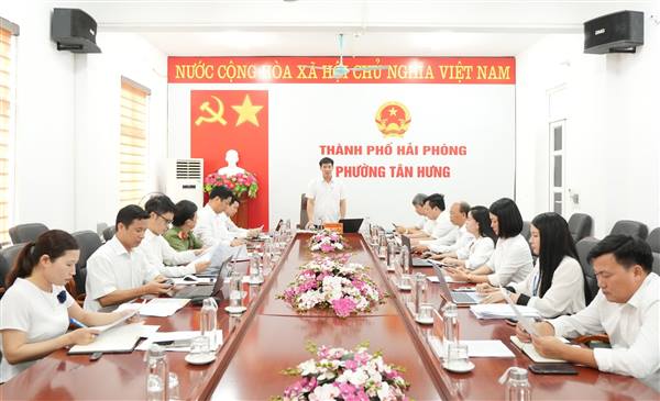 Ban Thường vụ Đảng ủy phường Tân Hưng họp cho ý kiến một số nội dung quan trọng 